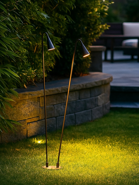 Tatva Lights Leaf Lance LED Spike Lamp